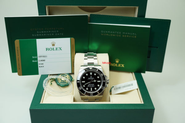 BRAND NEW Rolex 114060 SUBMARINER CERAMIC NO DATE RANDOM SERIAL 2019 STICKER FULL SET