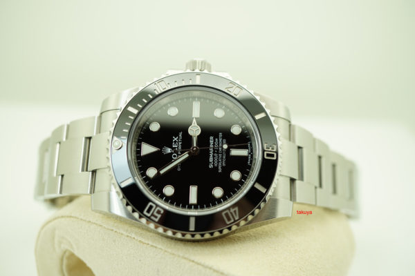 Rolex 114060 SUBMARINER CERAMIC NO DATE RANDOM 2019 WARRANTY FULL SET