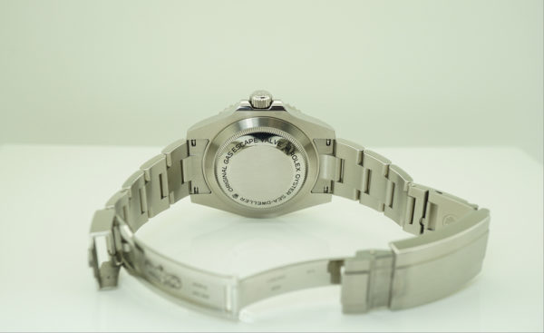 Rolex 116600 SD4K SEA-DWELLER 4000 CERAMIC BEZEL 40MM WARRANTY 2018 COMPLETE SET