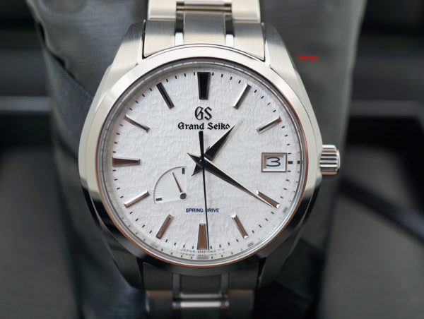 BRAND NEW Grand Seiko SPRING DRIVE SNOWFLAKE DIAL TITANIUM SBGA211 COMPLETE SET