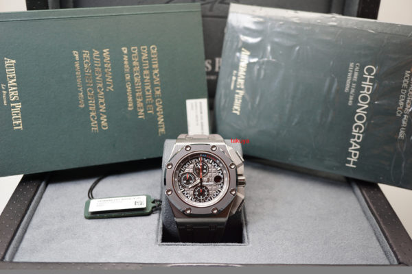 MINT Audemars PIGUET ROYAL OAK OFFSHORE MICHAEL SCHUMACHER TITANIUM LIMITED EDITION 26568IM COMPLETE SET