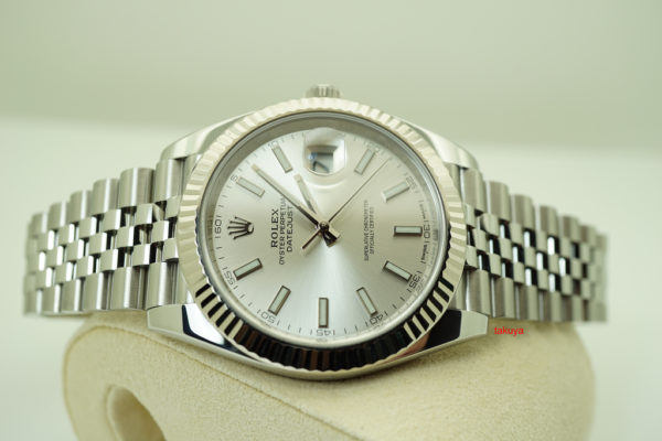 Rolex 126334 DATEJUST 41 SILVER STICK DIAL 18K WG FLUTED BEZEL JUBILEE WARRANTY FULL SET