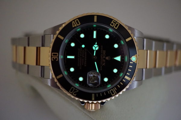 Rolex 16613 SUBMARINER 18K YG/STEEL BLACK DIAL 40MM Z SERIAL FULL SET