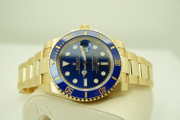 MINT Rolex 116618LB 18K GOLD SUBMARINER CERAMIC SUNBURST BLUE DIAL 2019 WARRANTY FULL SET