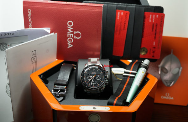 Omega SPEEDY TUESDAY 2 ULTRAMAN SPEEDMASTER LIMITED EDITION 42MM 2018 FULL SET