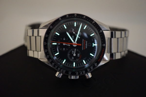 Omega SPEEDY TUESDAY 2 ULTRAMAN SPEEDMASTER LIMITED EDITION 42MM 2018 FULL SET