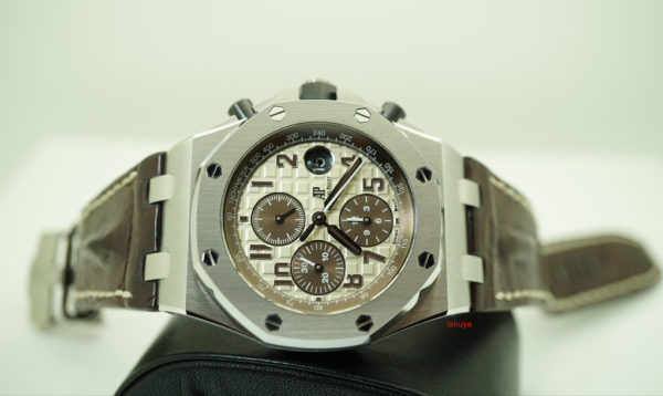 Audemars PIGUET ROYAL OAK OFFSHORE SAFARI 42MM 26470 2017 WARRANTY FULL SET