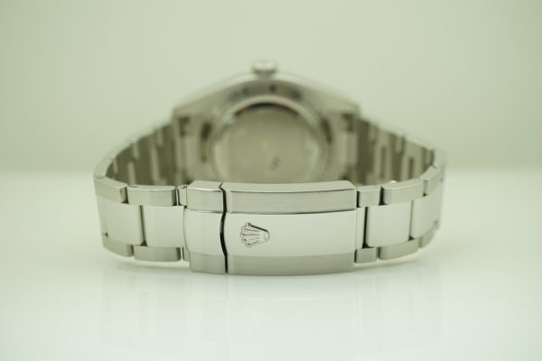 Rolex 116400 MILGAUSS WHITE DIAL V SERIAL 40MM 2017 WARRANTY COMPLETE SET
