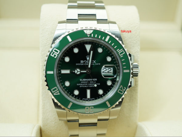 Rolex 116610LV SUBMARINER CERAMIC GREEN DIAL HULK RANDOM WARRANTY COMPLETE SET