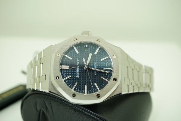 Audemars PIGUET ROYAL OAK 15450ST BLUE DIAL 37MM K SERIES 2019 FULL SET