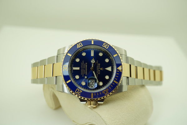 Rolex 116613LB SUBMARINER CERAMIC 18K YG STEEL SUNBURST BLUE DIAL 2018 WARRANTY FULL SET