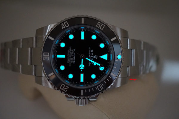 BRAND NEW Rolex 114060 SUBMARINER CERAMIC NO DATE RANDOM SERIAL 2019 FULL SET