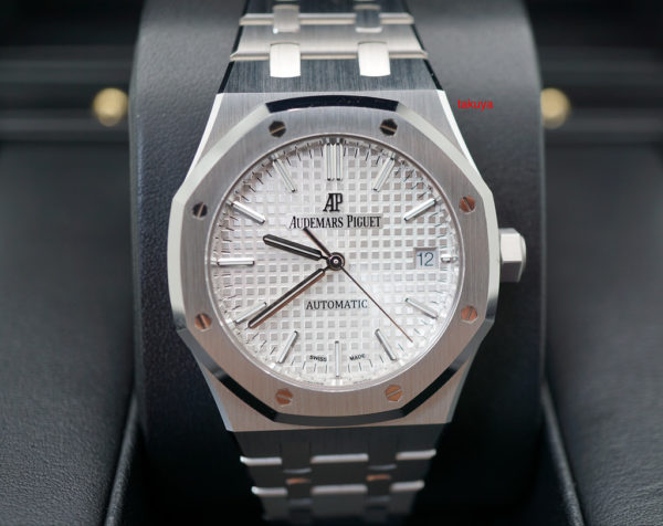 Audemars PIGUET ROYAL OAK 15450 WHITE DIAL 37MM K SERIES 2019 WARRANTY FULL SET