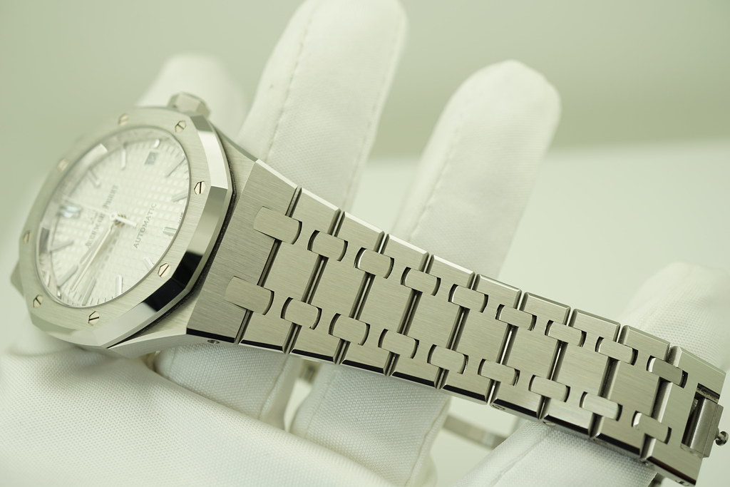 Audemars PIGUET ROYAL OAK 15450 WHITE DIAL 37MM K SERIES 2019 WARRANTY FULL SET Takuya Watches