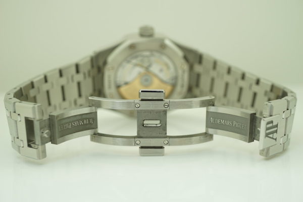 Audemars PIGUET ROYAL OAK 15450 WHITE DIAL 37MM K SERIES 2019 WARRANTY FULL SET