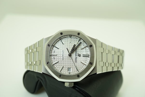 Audemars PIGUET ROYAL OAK 15450 WHITE DIAL 37MM K SERIES 2019 WARRANTY FULL SET