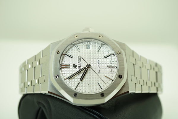 Audemars PIGUET ROYAL OAK 15450 WHITE DIAL 37MM K SERIES 2019 WARRANTY FULL SET