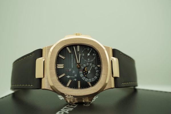 Patek PHILIPPE 5712R 18K ROSE GOLD NAUTILUS 40MM COMPLETE SET