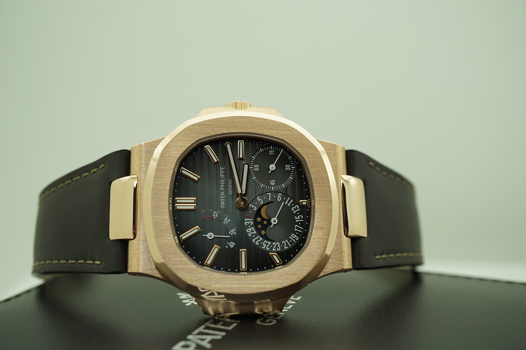 Patek PHILIPPE 5712R 18K ROSE GOLD NAUTILUS 40MM COMPLETE SET - Takuya ...