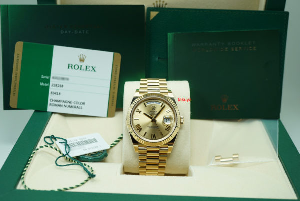 Rolex 228238 18K YELLOW GOLD DAY DATE 40MM CHAMPAGNE ROMAN DIAL WARRANTY FULL SET