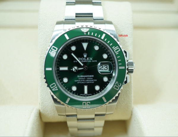 Rolex 116610LV SUBMARINER HULK CERAMIC GREEN DIAL RANDOM 2017 WARRANTY FULL SET