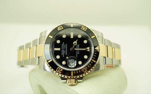 Rolex 116613LN SUBMARINER 18K YG/SS CERAMIC BLACK DIAL RANDOM SERIAL FULL SET