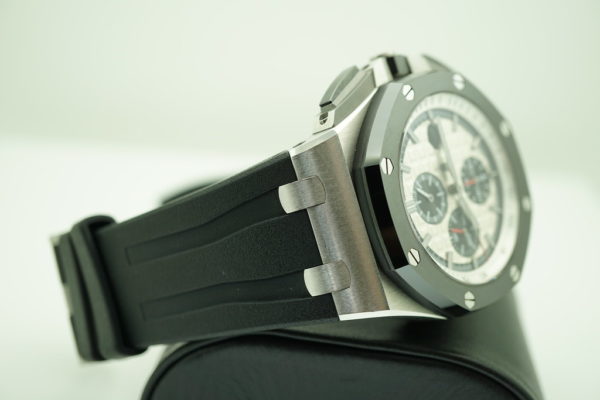 Audemars PIGUET ROYAL OAK OFFSHORE STEEL 26400SO PANDA 44MM H SERIES SERVICED FULL SET