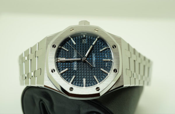 MINT Audemars PIGUET ROYAL OAK 15450ST BLUE DIAL 37MM K SERIES 2019 WARRANTY FULL SET