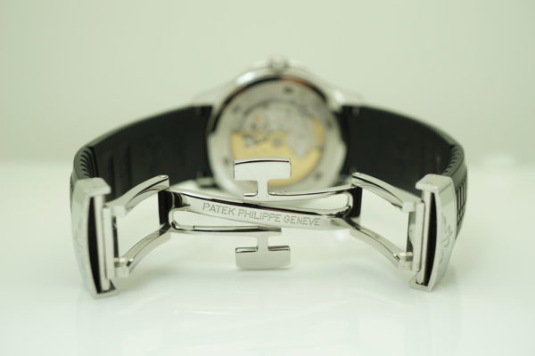 Patek PHILIPPE 5167A STAINLESS STEEL AQUANAUT 40MM RUBBER STRAP