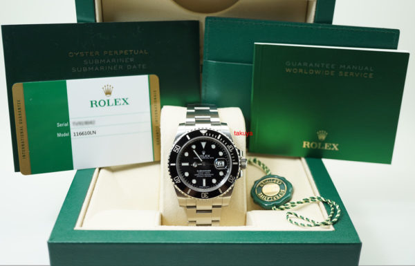 Rolex 116610LN SUBMARINER CERAMIC DATE RANDOM SERIAL 2019 WARRANTY FULL SET