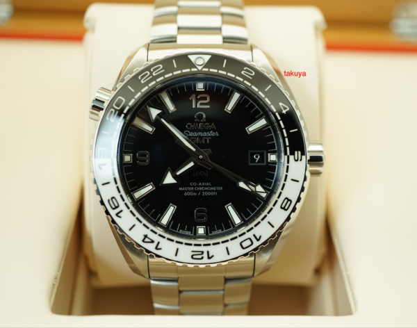 Omega PLANET OCEAN 600M CO-AXIAL GMT CERAMIC BLACK WHITE BEZEL 2019 WARRANTY FULL SET