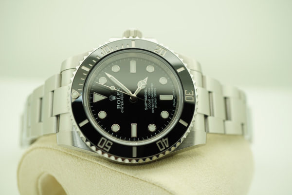 Rolex 114060 SUBMARINER CERAMIC NO DATE RANDOM SERIAL 2019 WARRANTY FULL SET