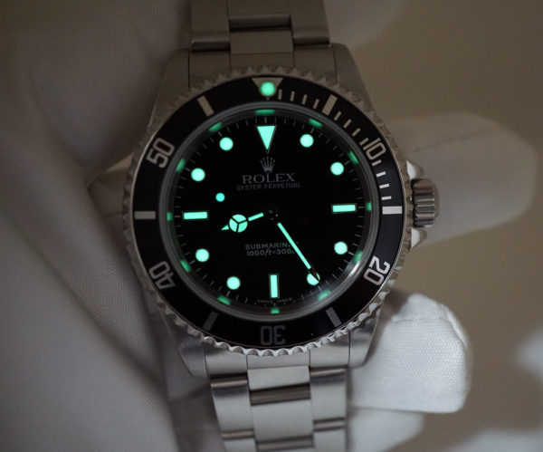 Rolex 14060M SUBMARINER NO DATE 2 LINER Y SERIAL WATCH ONLY