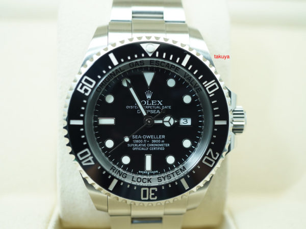 Rolex 116660 DEEPSEA SEA-DWELLER DSSD BLACK DIAL RANDOM SERIAL WARRANTY FULL SET