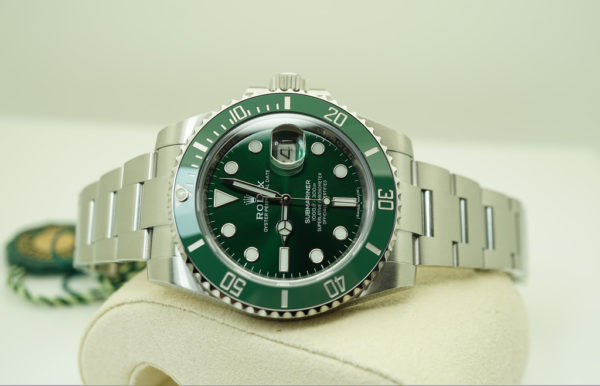 NEW Rolex 116610LV SUBMARINER CERAMIC GREEN DIAL HULK 2019 COMPLETE SET