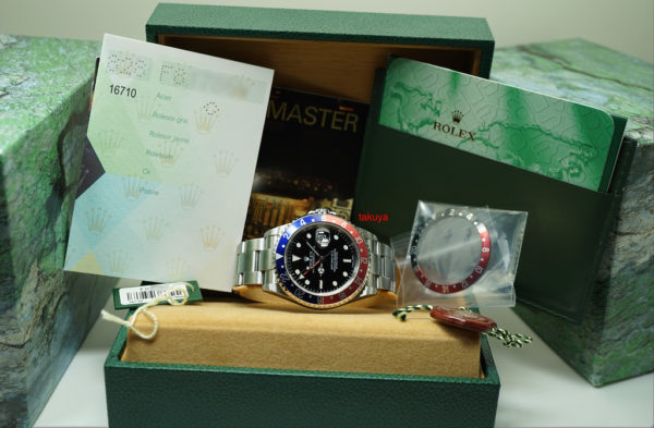 Rolex 16710A GMT MASTER II PEPSI/COKE BEZEL F SERIAL NO HOLES SEL FULL SET