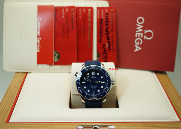 MINT Omega SEAMASTER DIVER 300M CO-AXIAL MASTER STEEL BLUE WAVE DIAL 42MM FULL SET