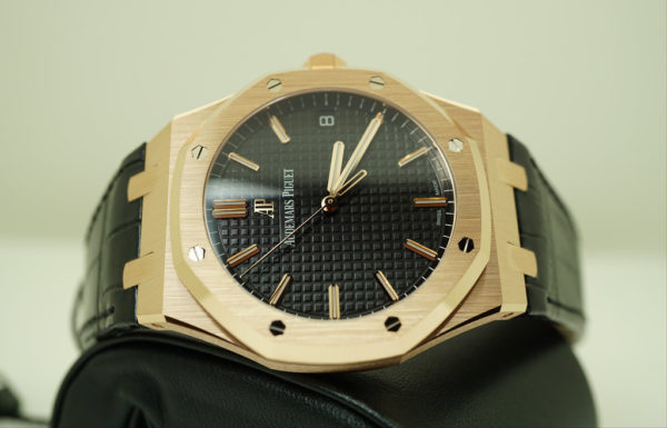 BRAND NEW Audemars PIGUET ROYAL OAK 15500OR ROSE GOLD BLACK DIAL 41MM 2019 FULL SET