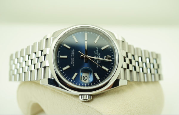 Rolex 126200 DATEJUST 36 STEEL BLUE STICK DIAL JUBILEE BAND WARRANTY FULL SET