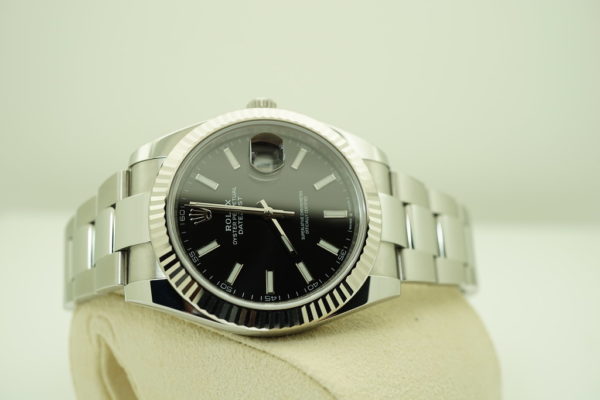 Rolex 126334 DATEJUST 41 FLUTED BEZEL BLACK STICK DIAL OYSTER 2019 WARRANTY FULL SET