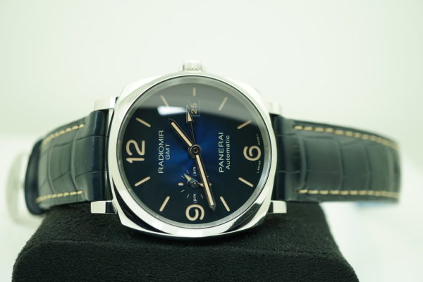 Panerai PAM 945 RADIOMIR 1940 GMT 3 DAYS BLUE DIAL 45MM 388 UNITS 2018 WARRANTY