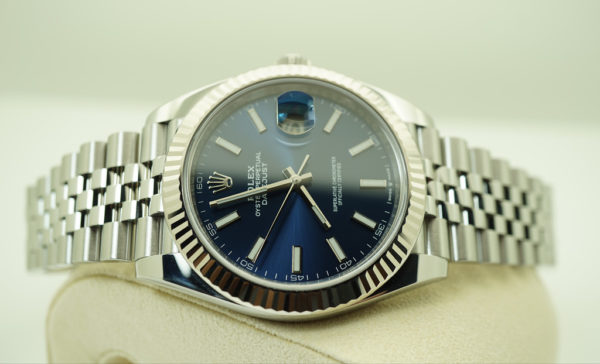 Rolex 126334 DATEJUST 41 FLUTED BEZEL BLUE STICK DIAL JUBILEE 2019 WARRANTY FULL SET