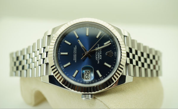 Rolex 126334 DATEJUST 41 FLUTED BEZEL BLUE STICK DIAL JUBILEE 2019 WARRANTY FULL SET