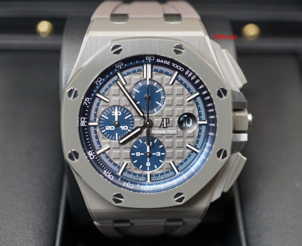 Audemars PIGUET ROYAL OAK OFFSHORE GREY CERAMIC 26405CG 44MM 2019 BOUTIQUE FULL SET