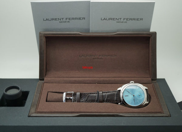 Brand New Laurent Ferrier GALET SQUARE STAINLESS STEEL ICE BLUE DIAL 41MM FULL SET