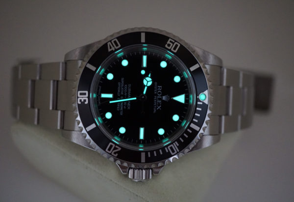 Rolex 14060M SUBMARINER NO DATE COSC DIAL RANDOM SERIAL 4 LINER FULL SET