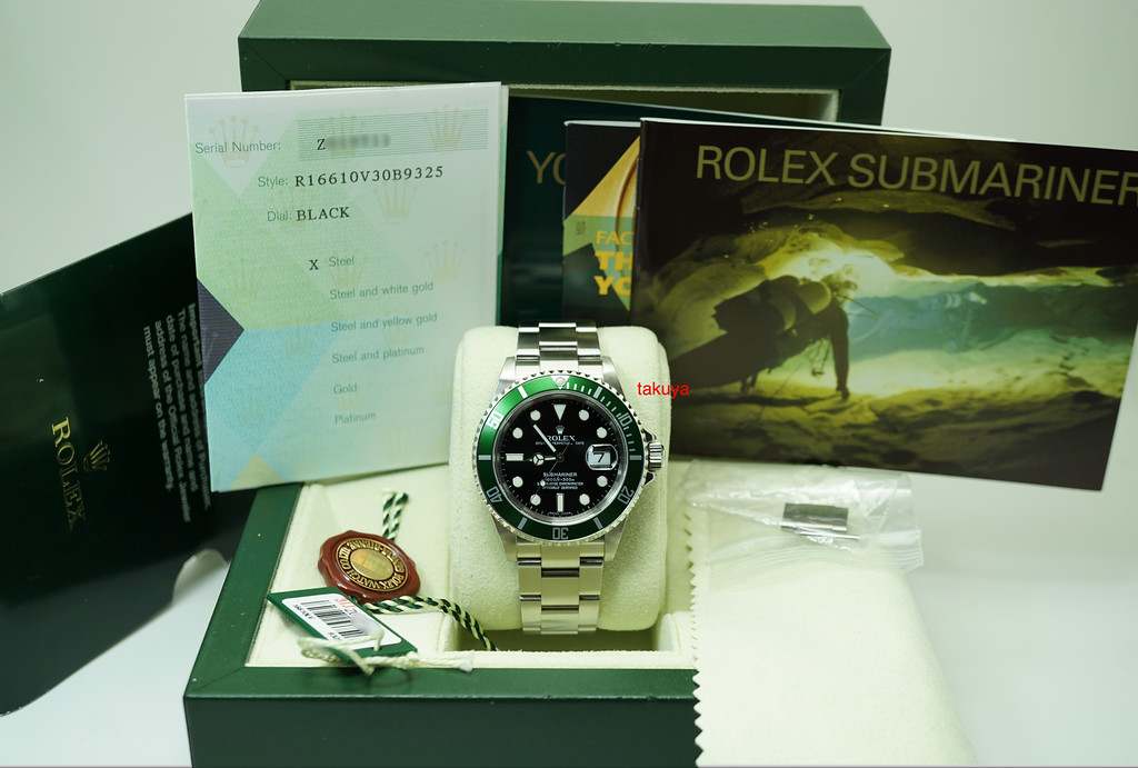 Rolex Submariner 16610LV Green Bezel 50th Anniversary Z NIB
