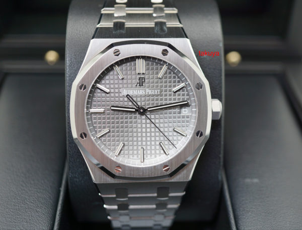 Audemars PIGUET ROYAL OAK 15500ST SS GREY DIAL NEW MODEL 41MM 2019 WARRANTY FULL SET