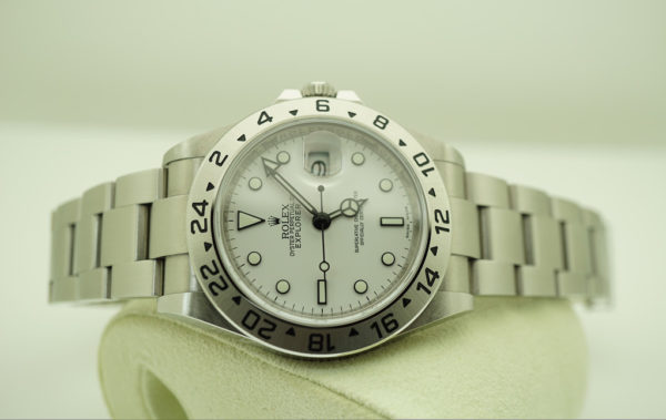 Rolex 16570 EXPLORER II 40MM POLAR DIAL RANDOM SERIAL 3186 COMPLETE SET