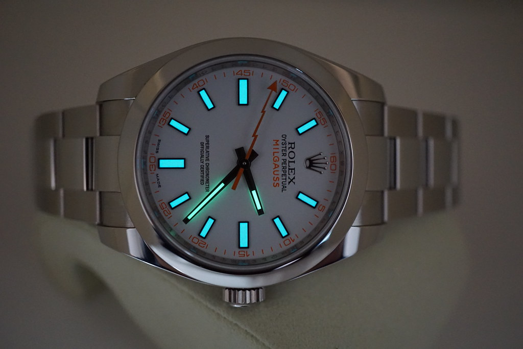 Rolex 116400 MILGAUSS WHITE DIAL V SERIAL 40MM 2018 WARRANTY